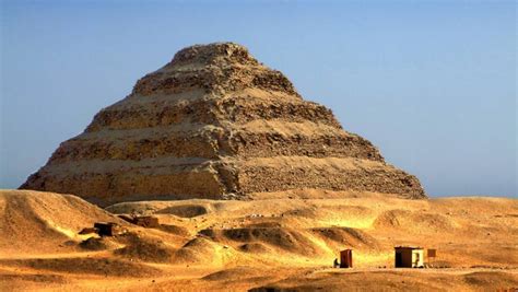 La Rivolta di Djoser: L'Inizio di un'Era Faraonica e l'Ascesa del Primo Re-Dio